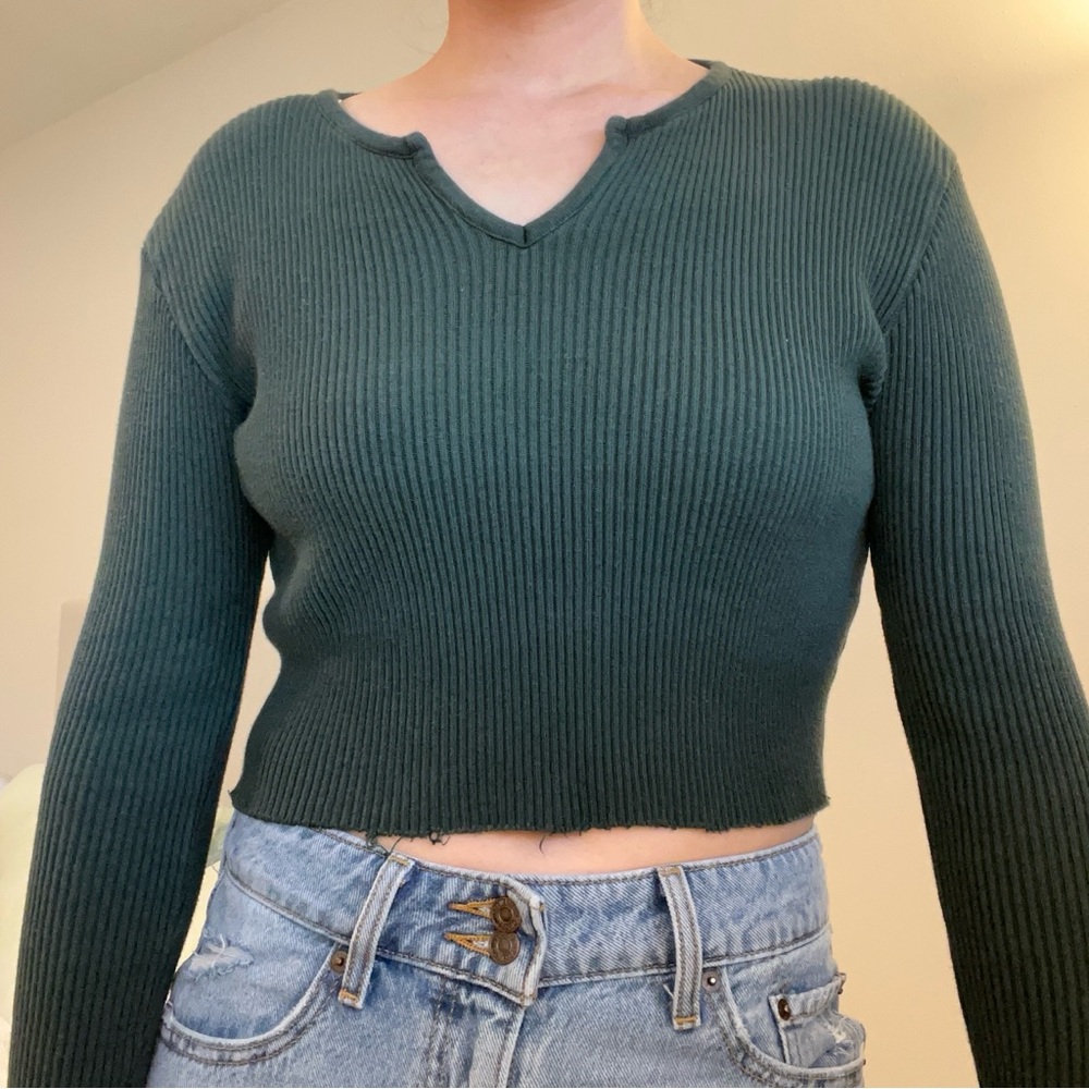 Brandy Melville Dark Green Ribbed Sweater